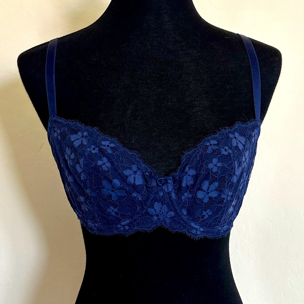 Victoria’s Secret Dream Angels Push-Up without Padding bra
